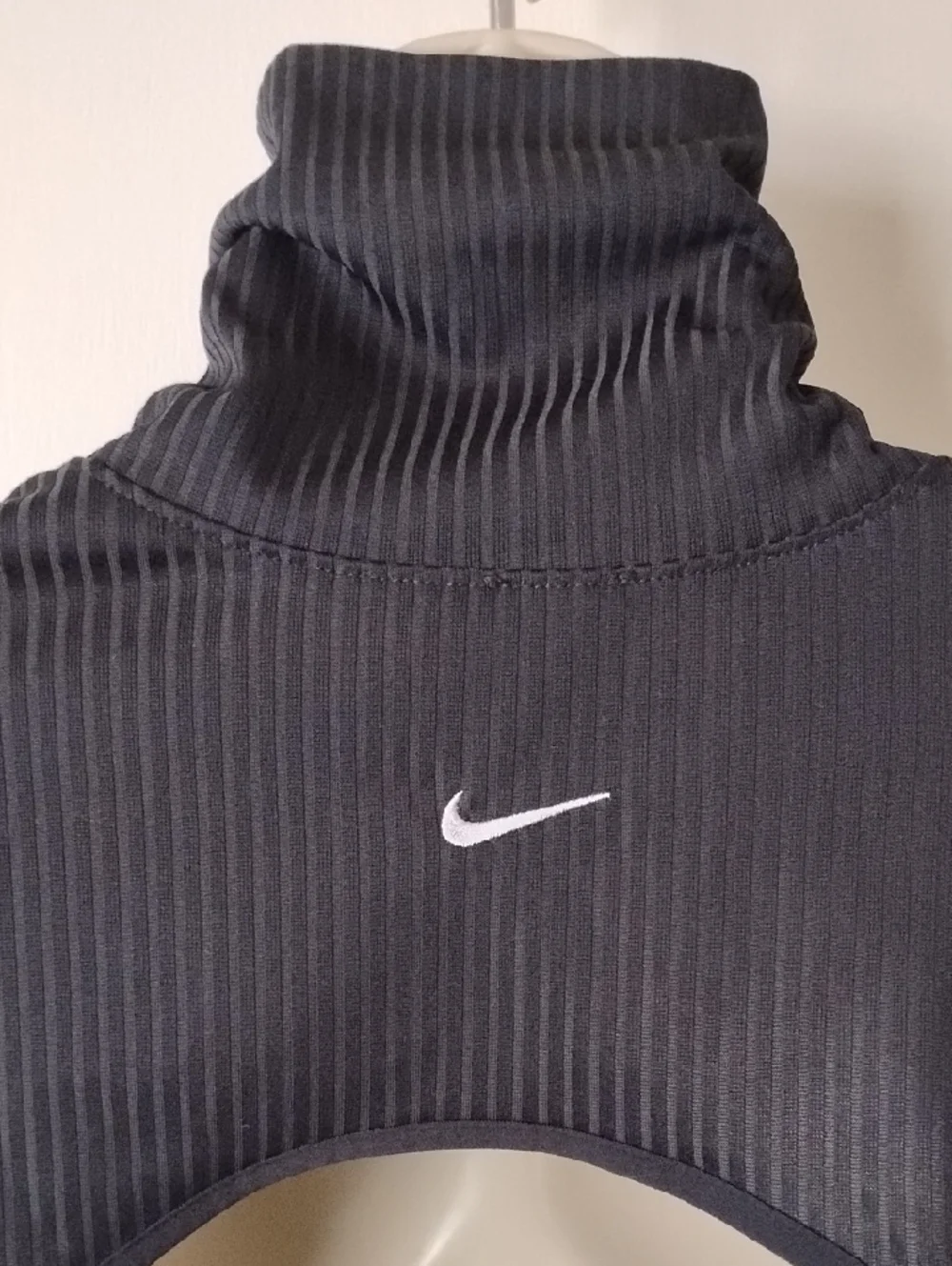 Nike Naomi Osaka Slim Fit Long-Sleeve Mock-Neck Top M Black